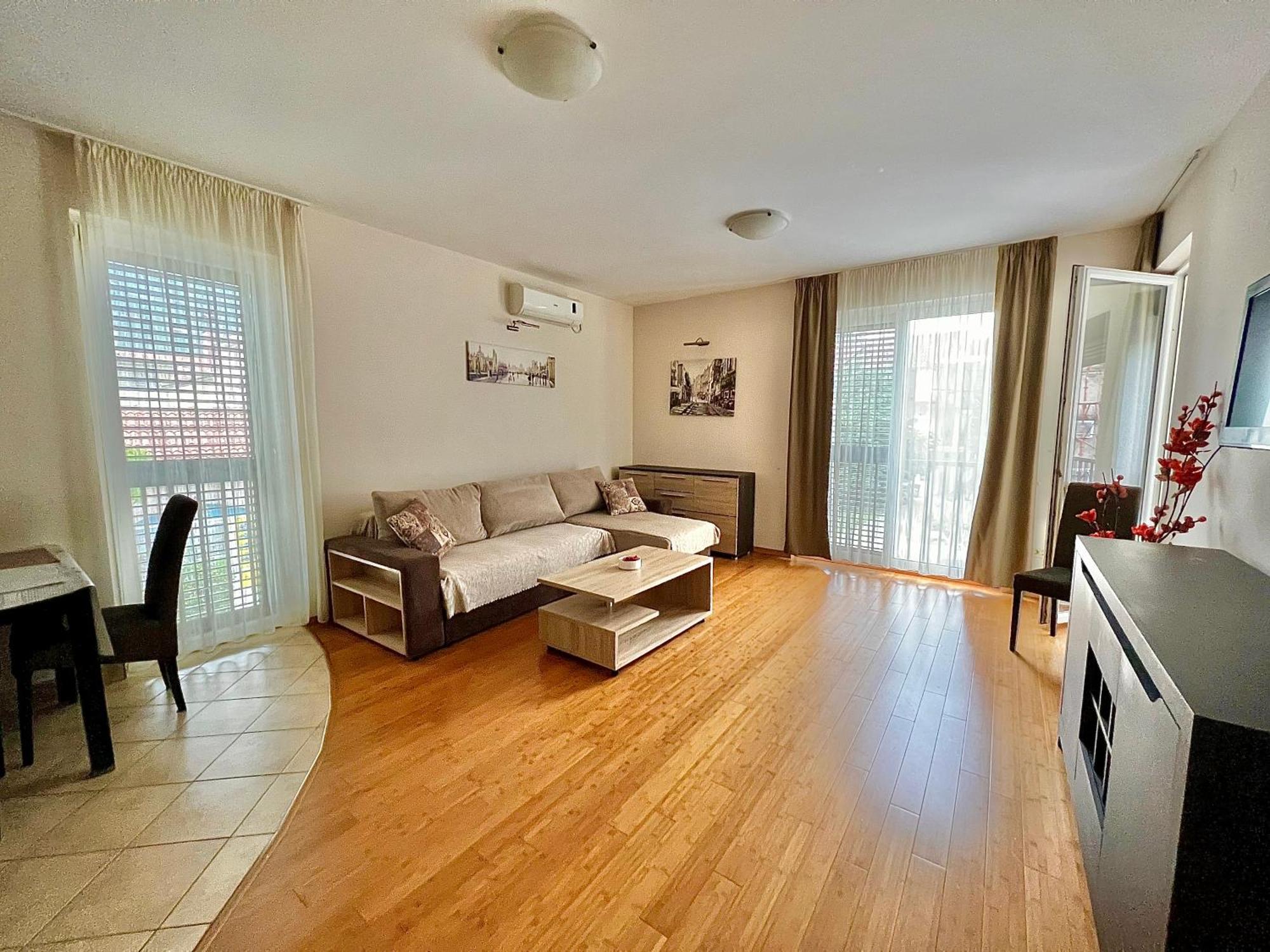 Apartments Nirgilija Tivat Bagian luar foto