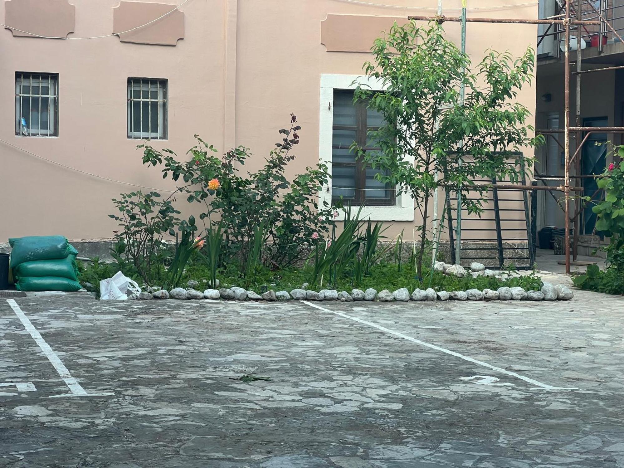 Apartments Nirgilija Tivat Bagian luar foto